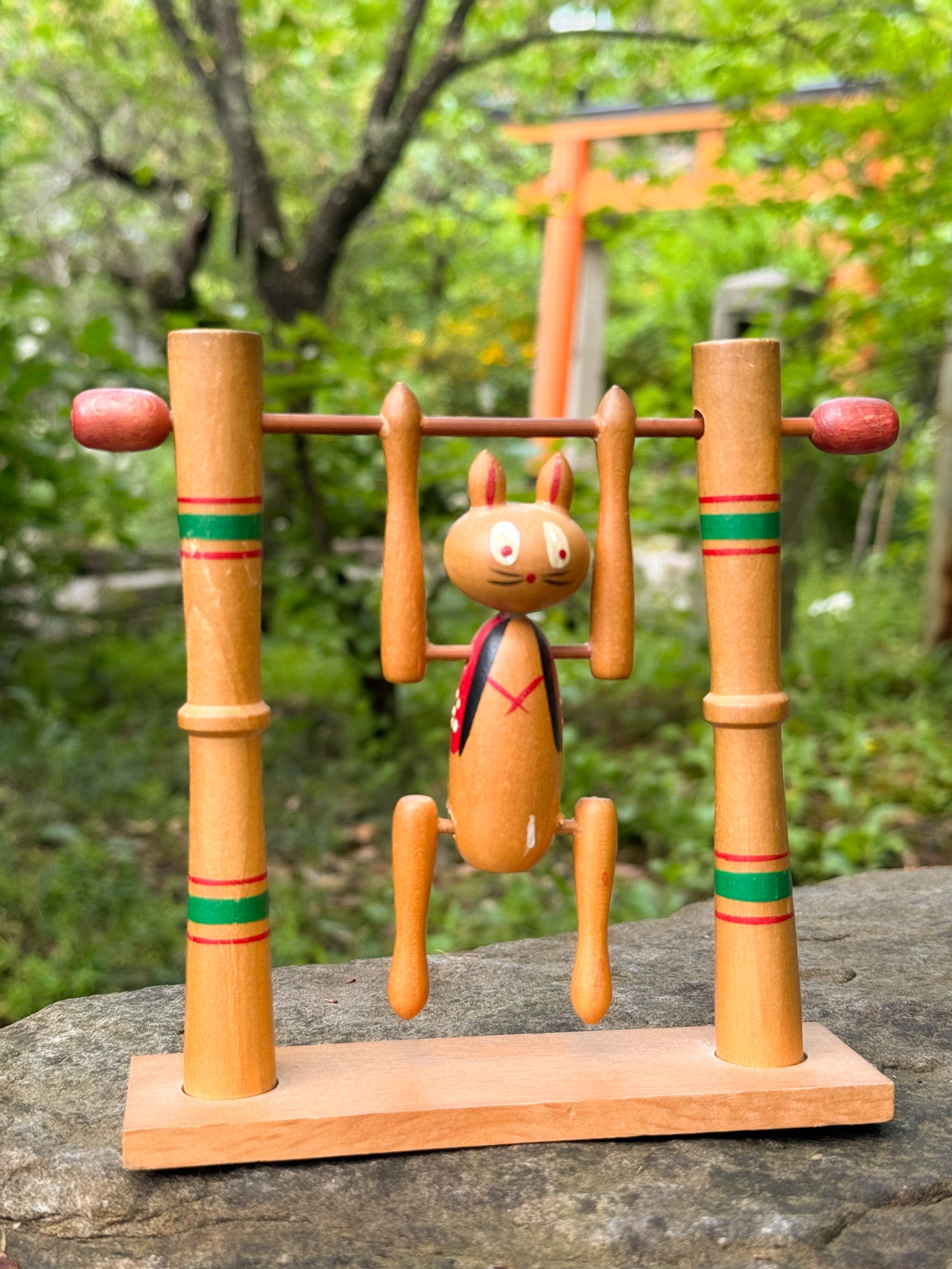 figurine japonaise chat acrobate bois articule