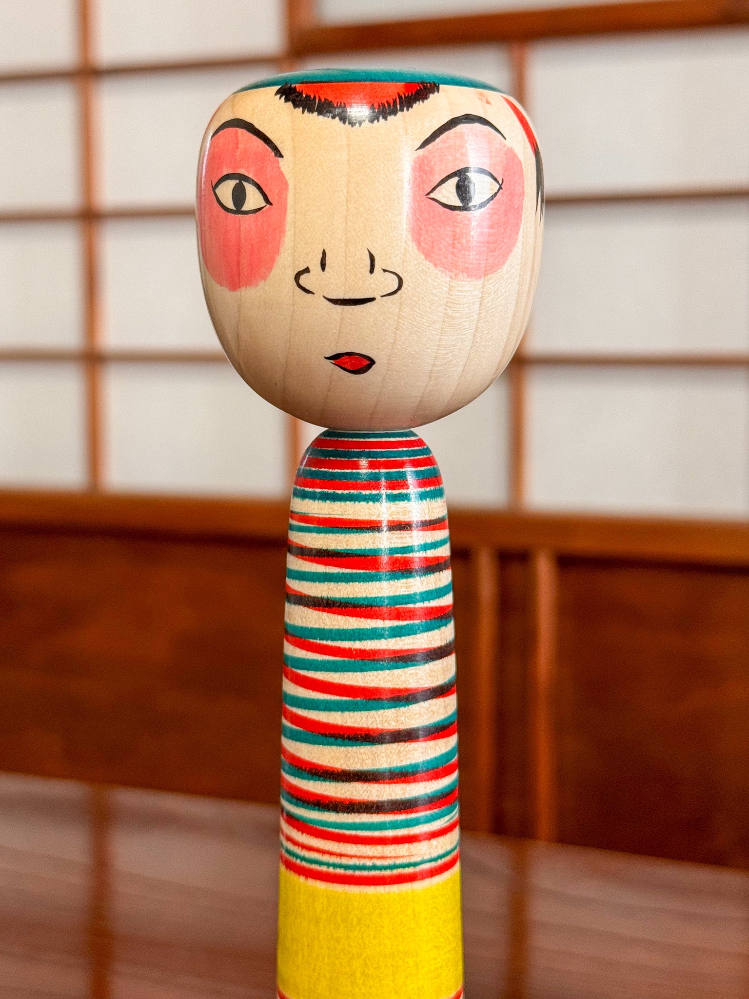 Kokeshi style nakanozawa concours de kokeshi tete 