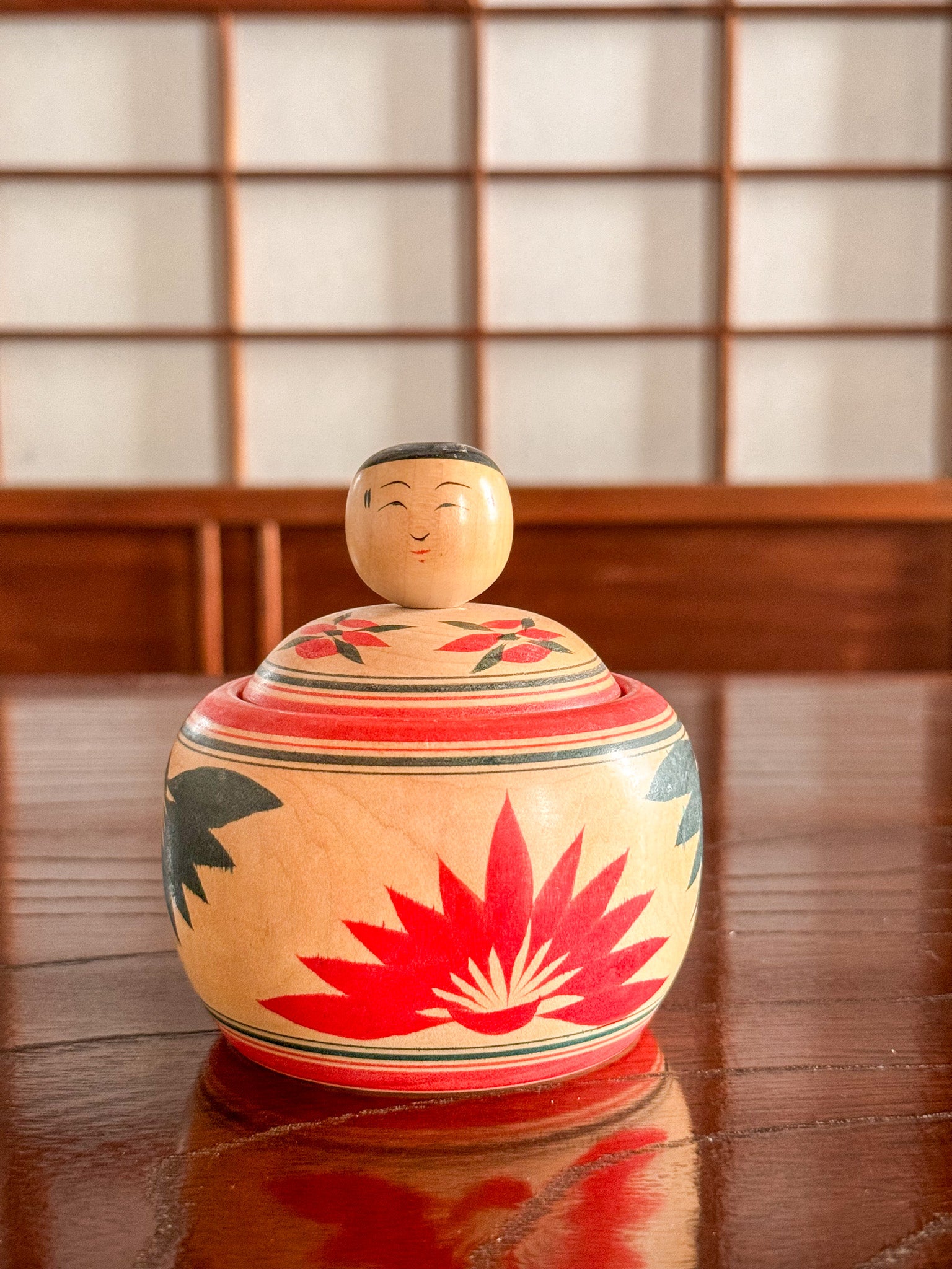 Kokeshi traditionnelle style Naruko boite entiere