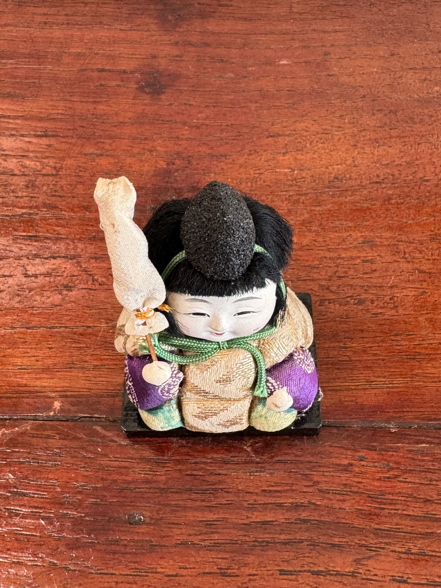 Poupée Japonaise Traditionnelle Kimekomi | Porte étendard