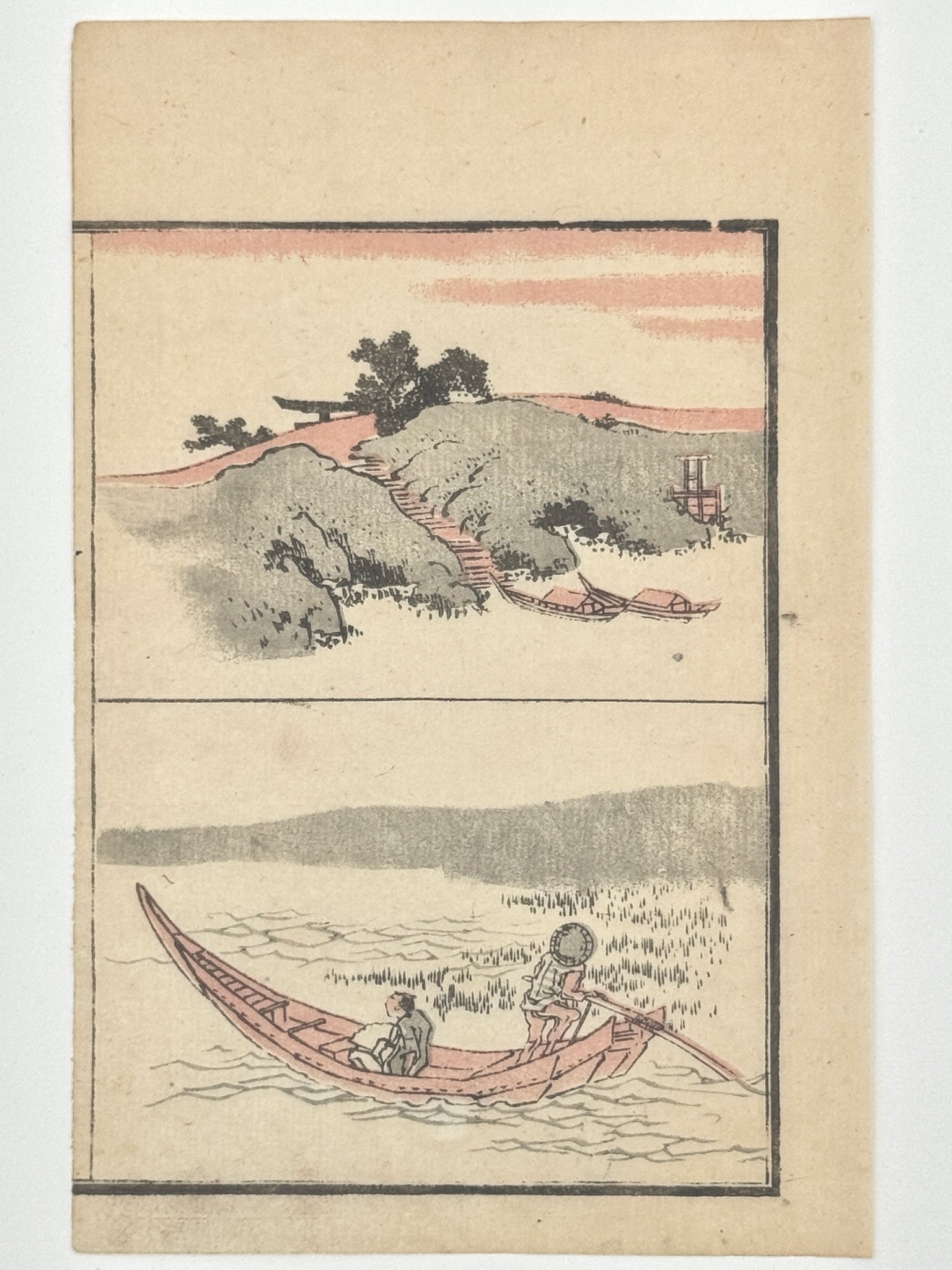 Estampe Japonaise de Toyota Hokkei, paysage, colline au bord de l'eau, torii, deux barques amarrées et barque avec barreur dirigeant embarcation et homme avec éventail. 