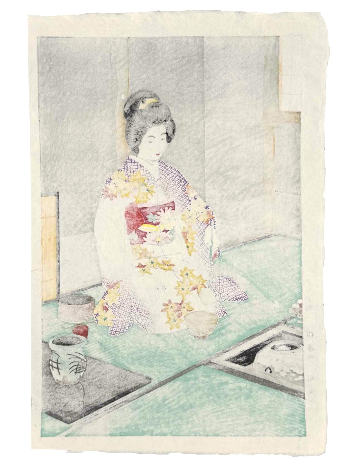 Estampe Japonaise de Kasamatsu Shiro, femme pratiquant la cérémonie du thé japonaise sur tatami, dans une maison traditionnelle. Kimono violet avec feuilles d'érables jaunes et rouges. Dos de l'estampe.