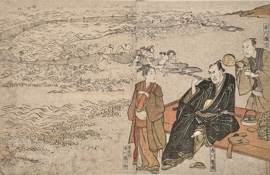 estampe japonaise de Toyokuni 1 Utagawa, Hommes en kimono assis sur une table fumant la pipe, au loin une plage des pêcheurs tirent un grand filet